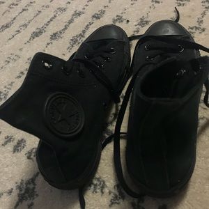 size 8 all black high top women’s converse